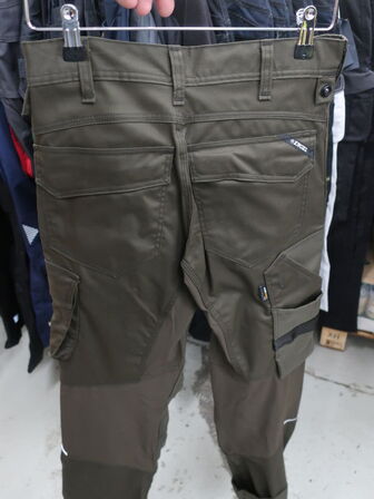 Arbejdsbukser ENGELL str. 76/82 cm