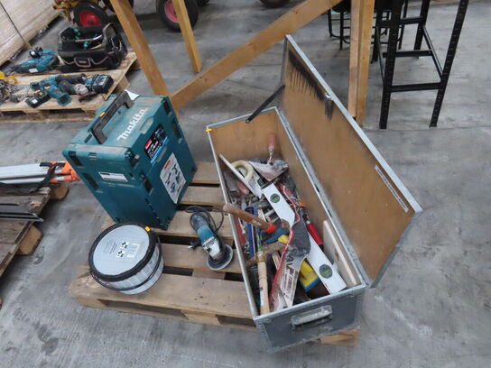 Palle med diverse håndværktøj mv.