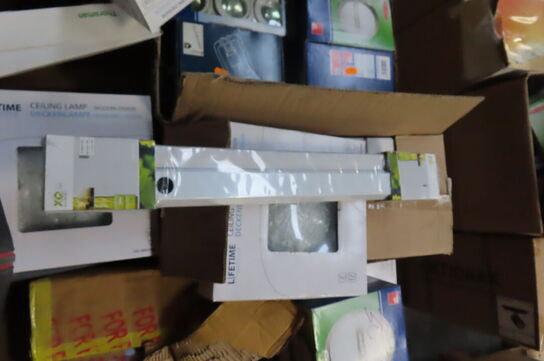 Palle med diverse lamper