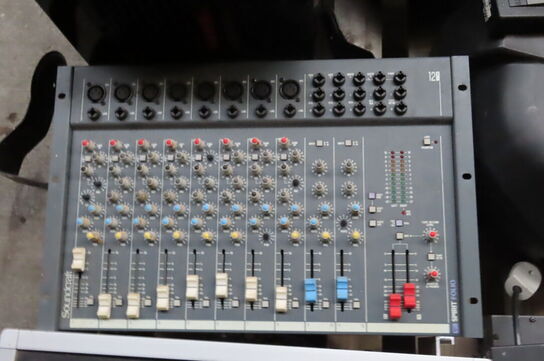 Palle med diverse lysudstyr