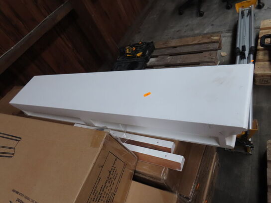 Palle med diverse møbler NOVA SOLO