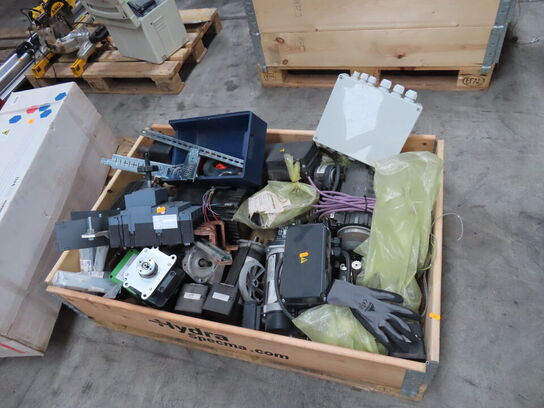 Palle med indhold af diverse motorer