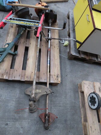 Palle med haveredskaber mv.