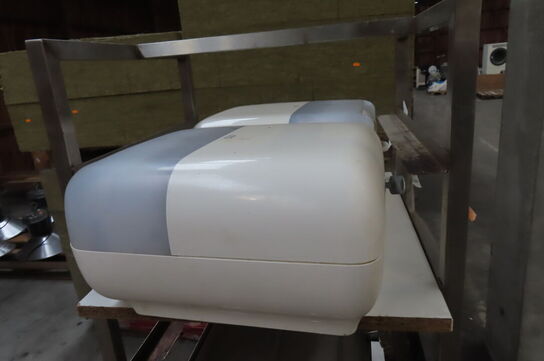 Stikvogn med indhold