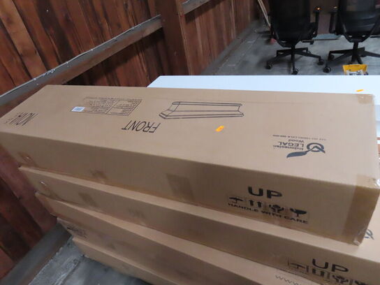 Palle med diverse møbler NOVA SOLO