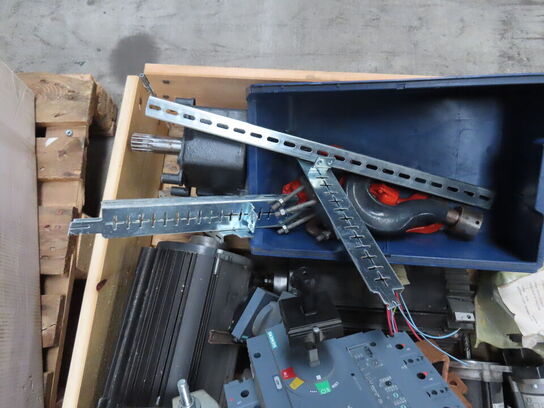 Palle med indhold af diverse motorer