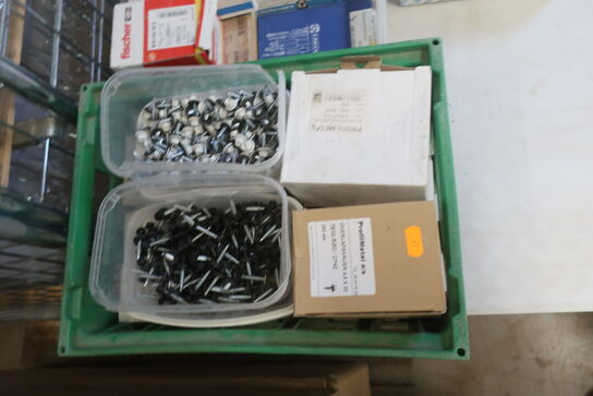 Div. Skruer, pluks m.m.