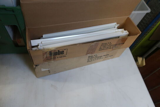 Div. Skruer, pluks m.m.