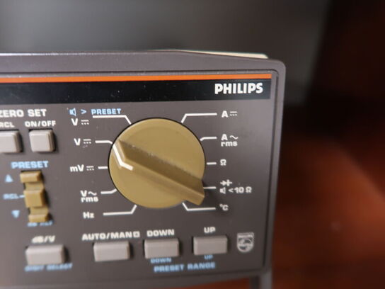Automatisk multimeter PHILIPS PM2519