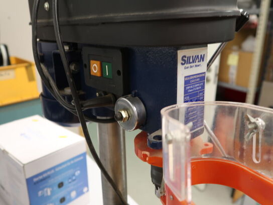 Søjleboremaskine (OBS står i kælder)