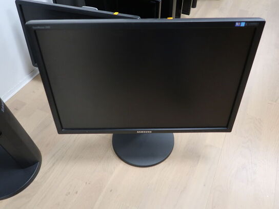 Skærm SAMSUNG 24"