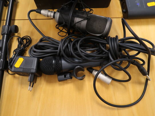 Studie monitor og Lydudstyr