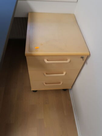 El Hæve/sænke skrivebord 200x80/120 cm med skuffesektion