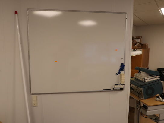 Whitebord (køber skal selv nedtage)