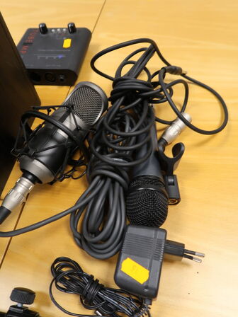 Studie monitor og Lydudstyr