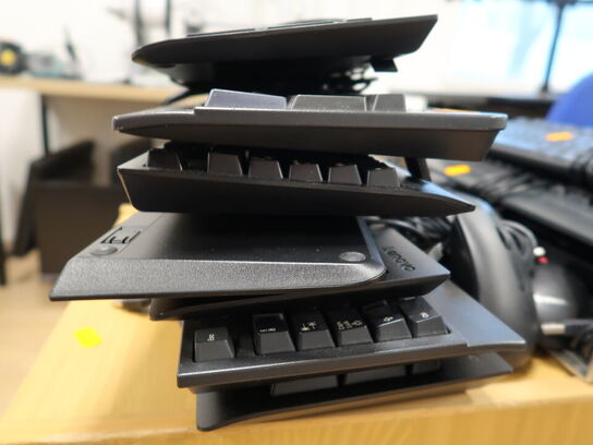 Blandede tastatur og mus