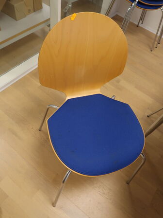 Konference-/spisebord med 9 stk. stole