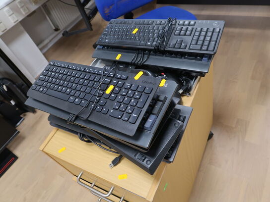 Blandede tastatur og mus