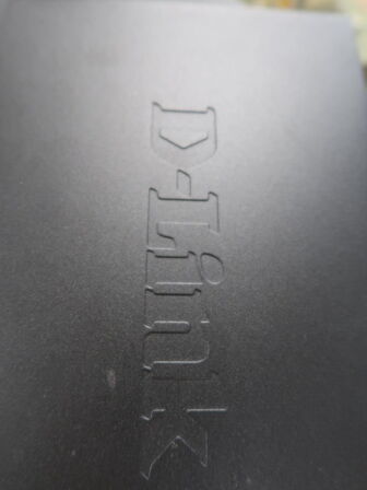 D-Link 19" 16 port switch 1Gbit/ Lenovo thinkpad display 