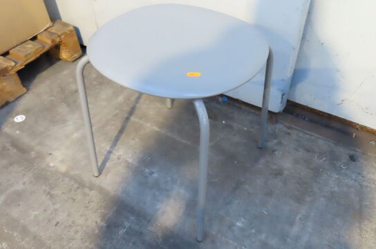 Skammel KONSTANTIN GRCIC