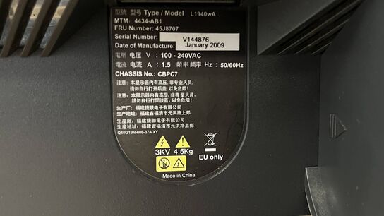 3 Stk. Skærme AOC 24", SAMSUNG 24", LENOVO 19"