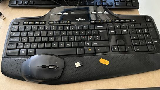 3 Stk. Tastatur + 5 Mus LOGITCH 