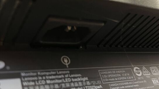 2 Stk. Skærme 23" LENOVO