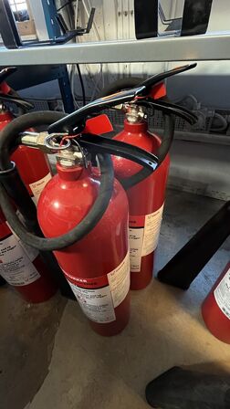 2 Stk. Pulverslukker FALCK