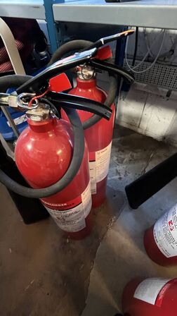 2 Stk. Pulverslukker FALCK