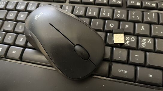 2 Stk. Tastatur, Mus LOGITCH 