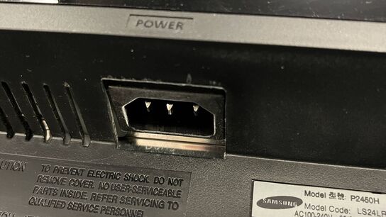 2 Stk. Skærme 24" SAMSUNG