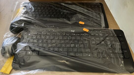 2 Stk. Tastatur, Mus LOGITCH 