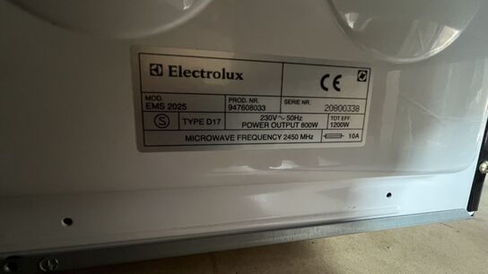 Microovn ELECTROLUX + Vakuumpakker m. Ruller