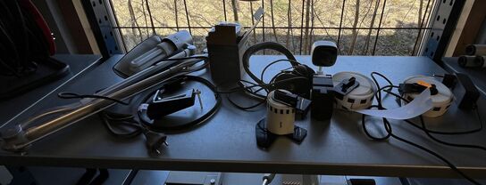 Blandet Lot   Bla. Høretelefoner