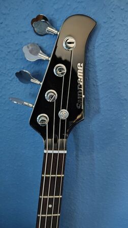 El Bas SURPREME + Forstærker, Kabler, Tuner, Etui (Momsfri)