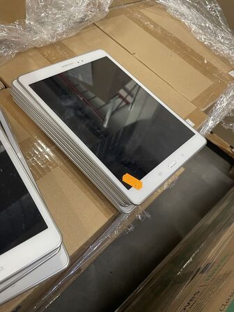 5 stk. Tablet SAMSUNG SM-T555
