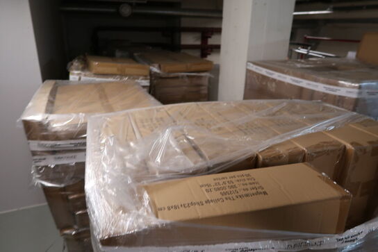 Ca. 25 stk. paller med magnetæsker, plastikposer, 