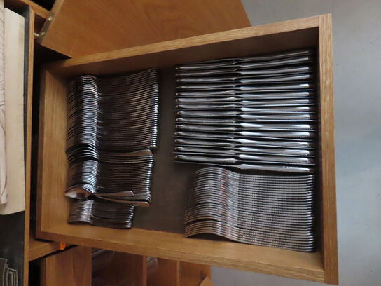 Vin & Barsystem KØBENHAVNS MØBELSNEDKERI