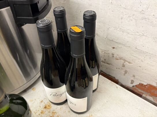 4 flasker rødvin SE BILLEDER