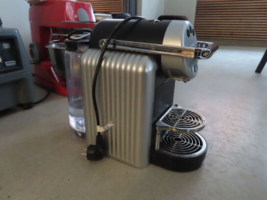 Nespresso maskine