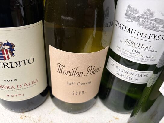 9 flasker vin SE BILLEDER