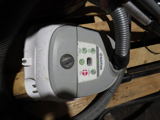 3 stk. støvsugere, NILFISK