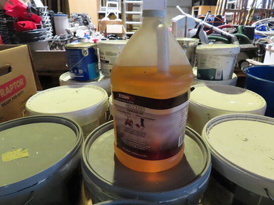 Indholdet på pallen