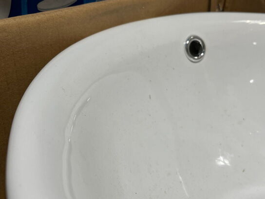 Toiletkumme til væghængt toilet samt vask