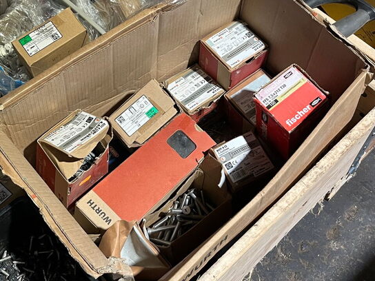 Indholdet på pallen