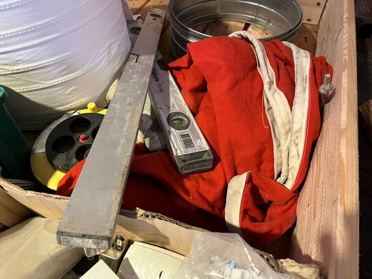 Indholdet på pallen