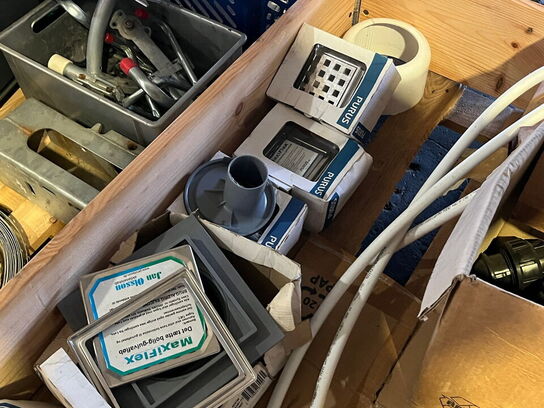 Indholdet på pallen