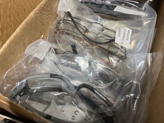 6 stk. kasser med brugte briller