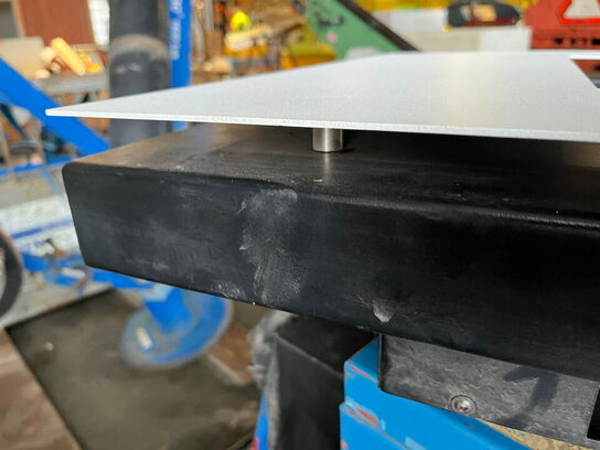 Biopejs med fjernbetjening