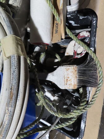 Indholdet på pallen